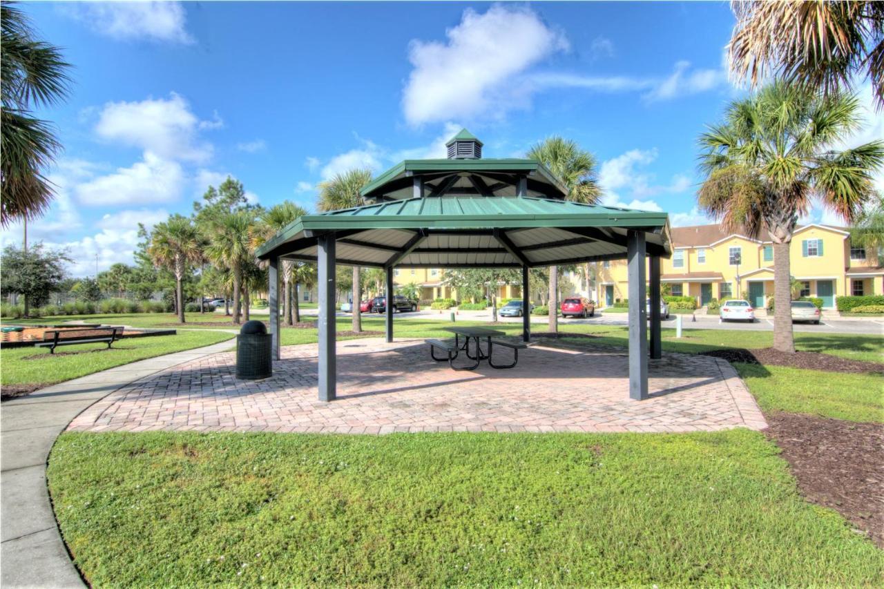 4 Bedroom Sunhaven Townhouse With Pool Near Disney Kissimmee Buitenkant foto